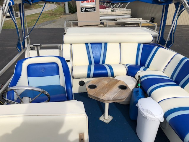 1993 J.C. Suntoon 24 used pontoon boat.