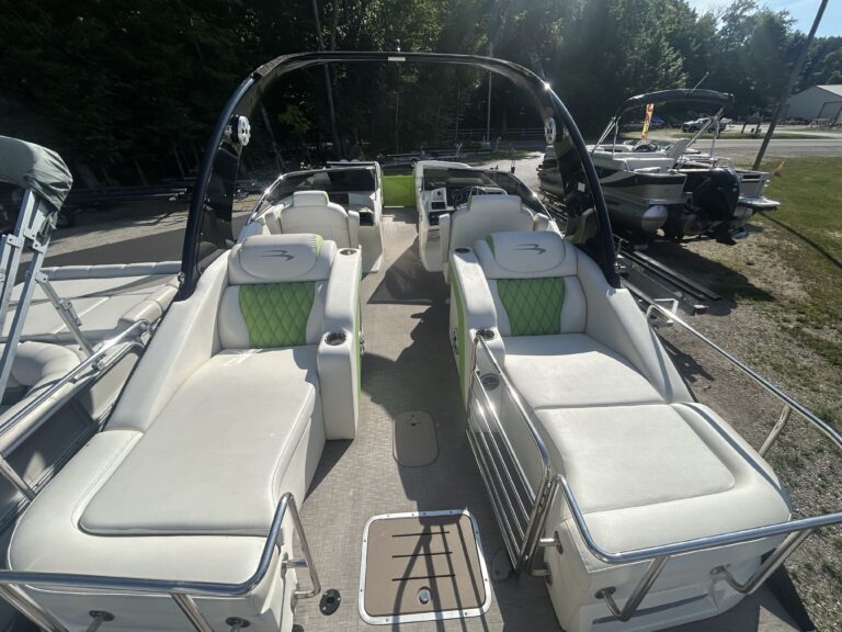 2018 Bennington 25 QX FBWA used pontoon boat