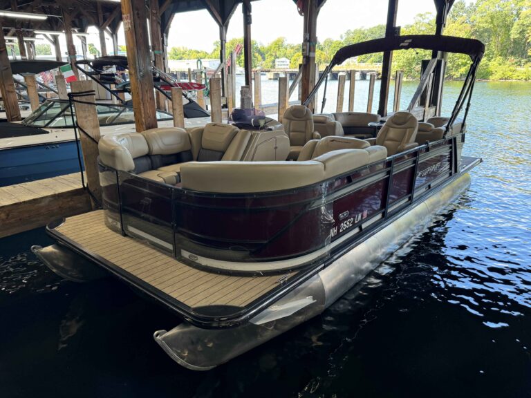 2019 Starcraft SLS3 used pontoon boat
